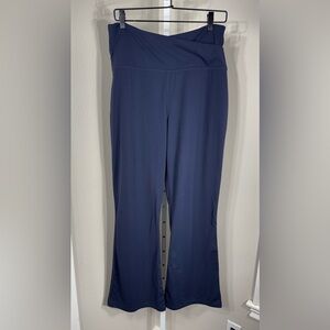 Quince Ultra-Form High-Rise Crossover Flared‎ Pants Navy Size XL 32” inseam